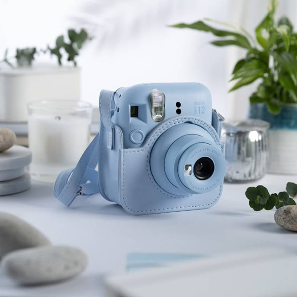 Фотоаппарат мгновенной печати Fujifilm Instax Mini 12 Blue в Москве - по  низким ценам в интернет-магазине www.AppleProStore.ru