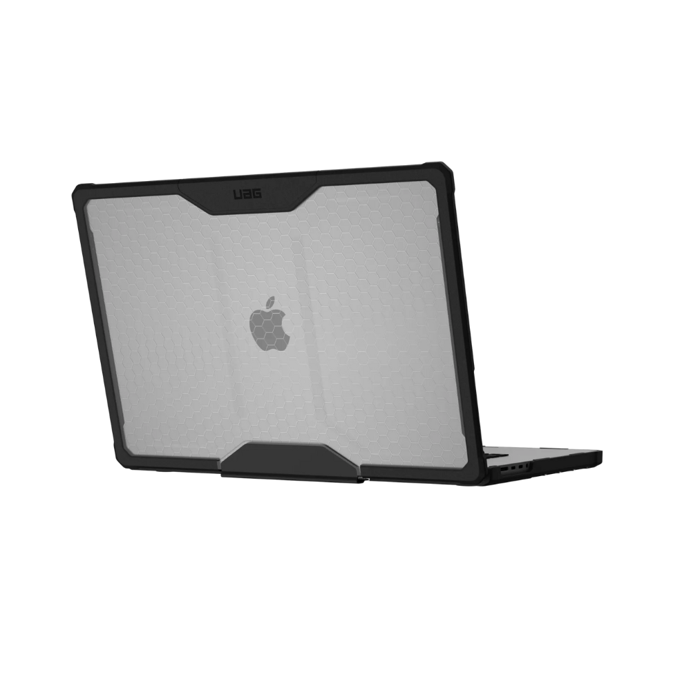 UAG Plyo MacBook 1 (4)